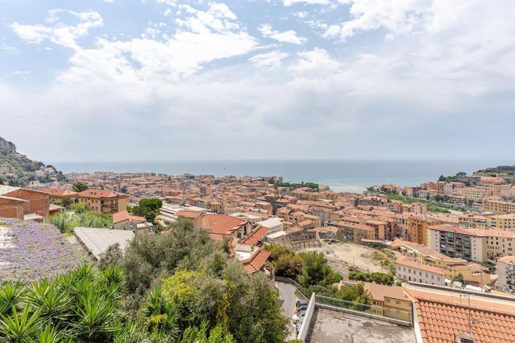 Thekeystudio, La Casa Del Mare Azzurro With Seaview Ventimiglia Dış mekan fotoğraf